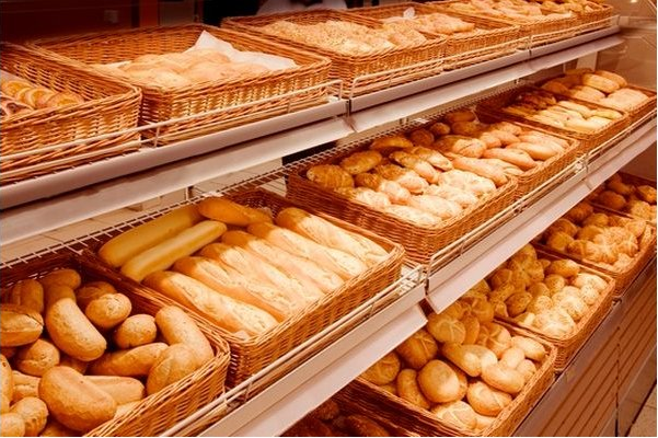تصريح بايتاس حول دعم الخبز يغضب أرباب المخابز والحلويات