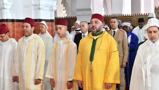 الملك محمد السادس يؤدي صلاة عيد الفطر بحضور محدود