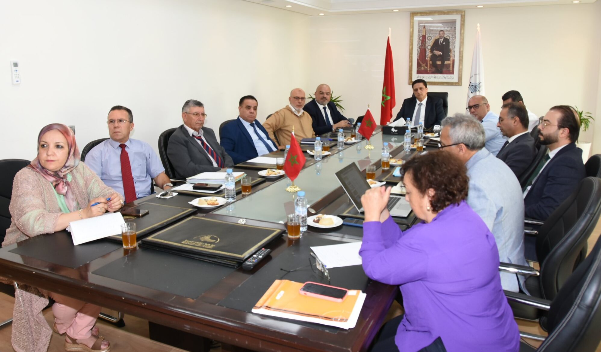  رئيس مجلس جهة طنجة -تطوان -الحسيمة يعقد اجتماعا مع ممثلي الغرف الجهوية
