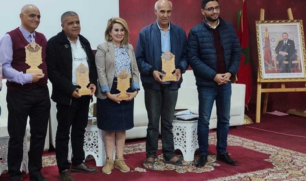 تارودانت: الجمعية المغربية للبحث العلمي والأخلاقيات تنظم أمسية الاعتراف بالجميل على شرف الدكاترة