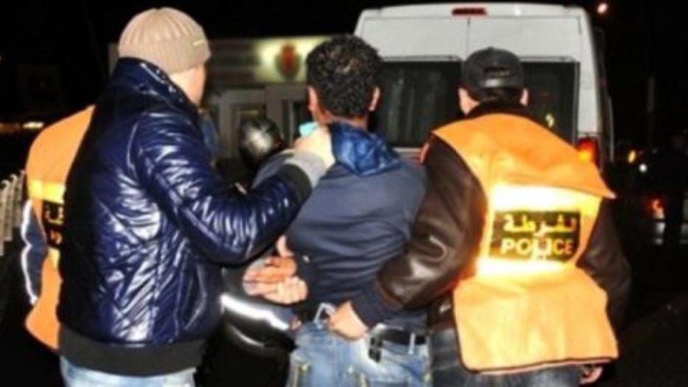 طانطان..اعتقال3 أشخاص لارطباتهم بشبكة تنشط في تنظيم الهجرة غير النظامية