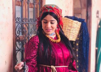الفنانة نورة الولتيتي تكشف عن الجديد الفني و كواليس “فيلم زرايفا”
