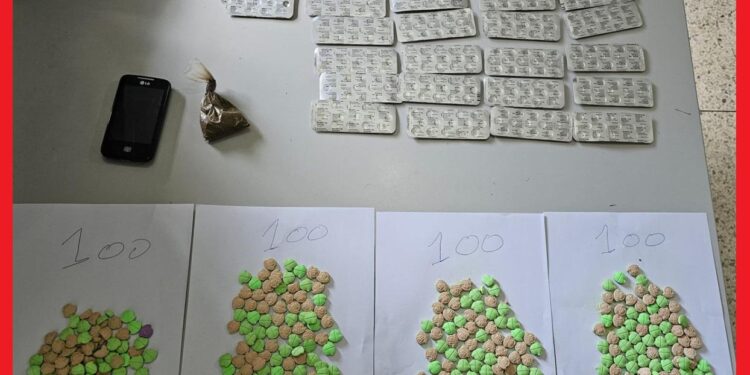 مشرع بلقصيري: توقيف شخص بحوزته 922 قرصاً مخدراً بعد قدومه من شمال المملكة