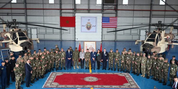 استقبال الدفعة الأولى من مروحيات الأباتشي AH-64E: تعزيز التعاون الدفاعي بين المغرب والولايات المتحدة الأمريكية