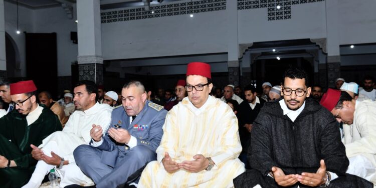 عامل إقليم الرحامنة يحيي ليلة القدر بمسجد الإمام مالك بحي الوردة