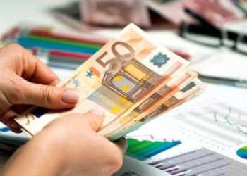 تحويلات المهاجرين المغاربة تسجل 9.45 مليارات درهم في بداية 2025