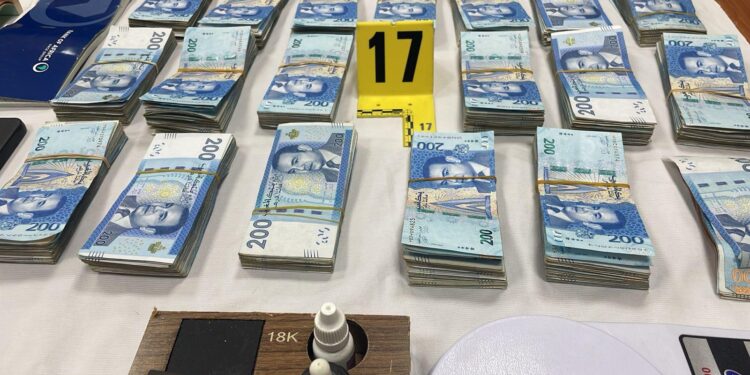 تفكيك عصابة متورطة في سرقة محل مجوهرات بطنجة واسترجاع 10 كيلوغرامات من الذهب