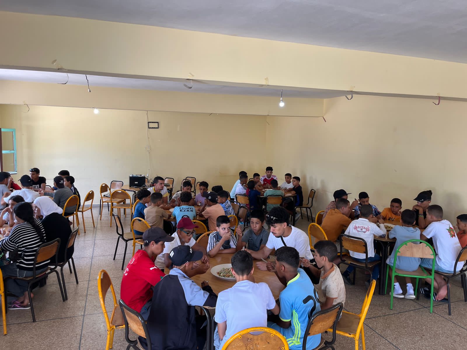جمعية الحمامة للتربية والتخييم بسيدي افني تنظم يوماً ثقافياً وترفيهياً ناجحاً ضمن فعاليات مخيمها الصيفي