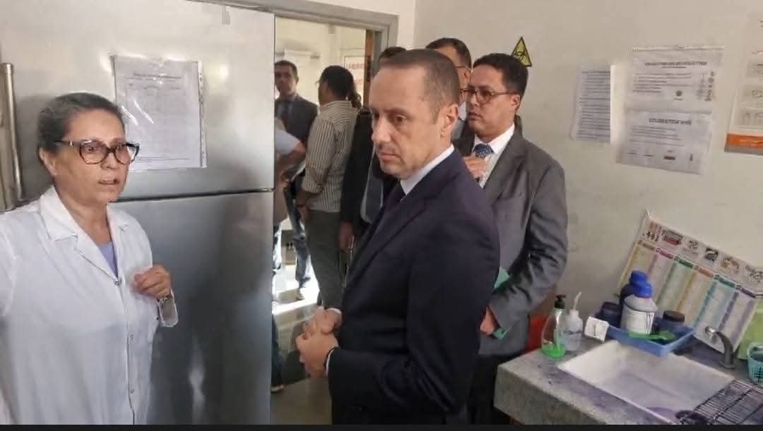 بعد احتجاجات حاشدة وزير الصحة يحل إلى مستشفى الحسن الثاني بأكادير