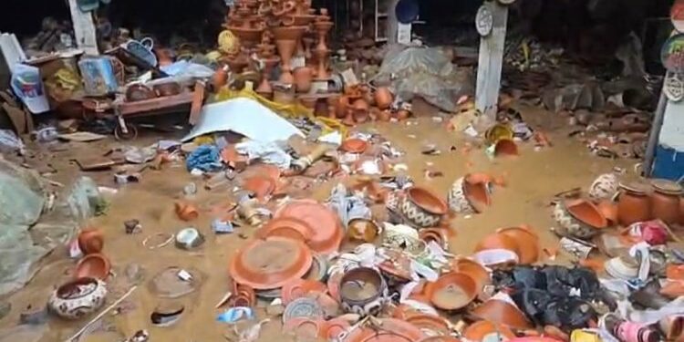 مطالب بتوجيه دعم المبادرة الوطنية لمساندة الحرفيين والتجار المتضررين من فيضانات آسفي