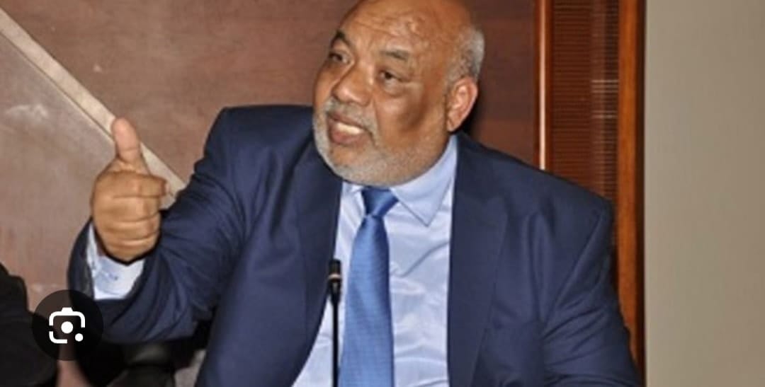 النائب البرلماني عبد اللطيف الزعيم يسائل وزيرة الاقتصاد والمالية حول تحفيز تعميم الدفع الإلكتروني بالمغرب