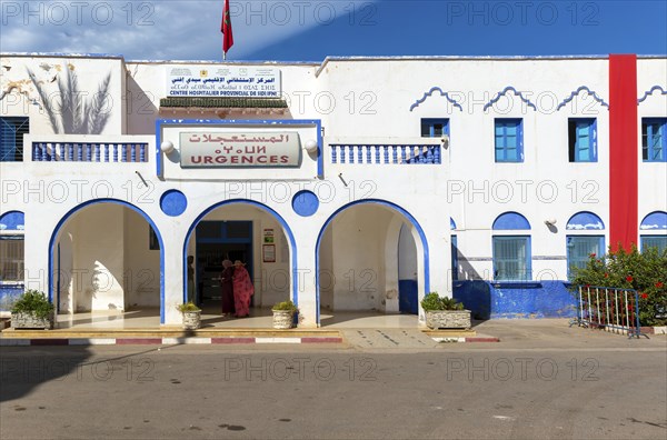 إبراهيم أوسير… إدارة مسؤولة بروح إنسانية في مستشفى سيدي إفني