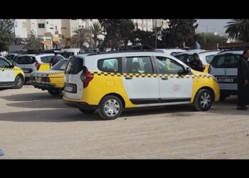 سائقو الطاكسي بسوس ماسة ينتفضون ضد دعم متأخر ويطالبون بآلية عادلة وفعالة