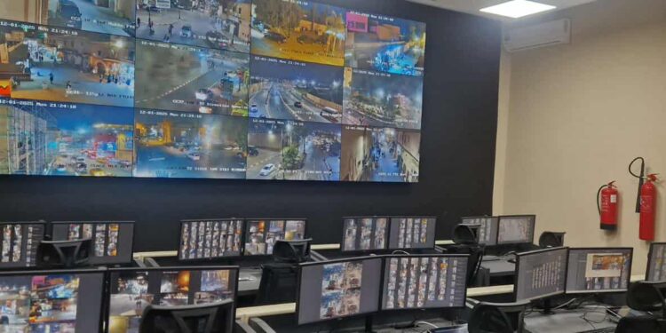 الأمن الوطني يفند مزاعم “ديلي ميل” بشأن اعتقال بريطاني في مراكش ويكشف حقيقة الواقعة