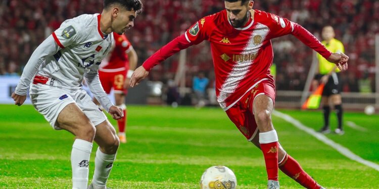 تعادل مثير يؤهل أولمبيك آسفي لنصف نهائي “الكاف” ويقصي الوداد
