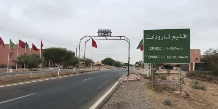 طريق حيوية بتادوانت تثير الجدل وساكنة المنطقة تنبه إلى اختلالات مقلقة