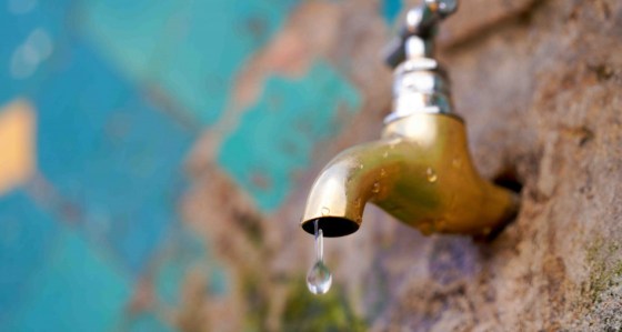 هل تتدخل السلطة المحلية لإنهاء أزمة الماء الصالح للشرب بدوار أيت الحسن أوعلي بجماعة أيت وادريم ؟